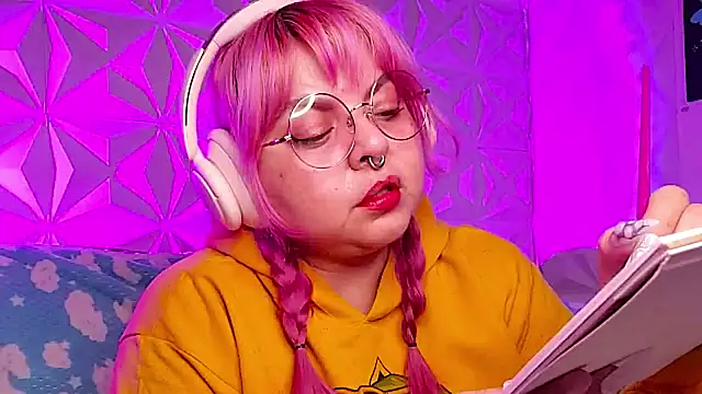 Satyn doll online show from 02/18/26, 12:41