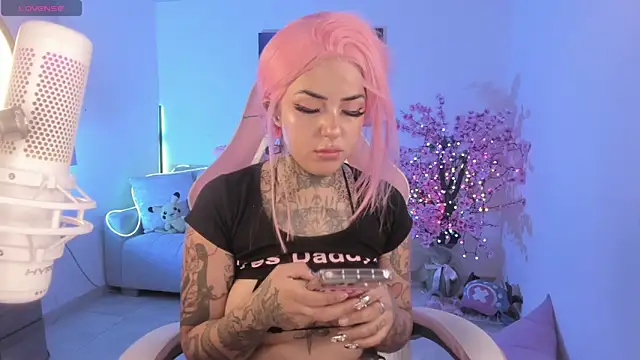 cute catlyn online show from 04/16/26, 02:40