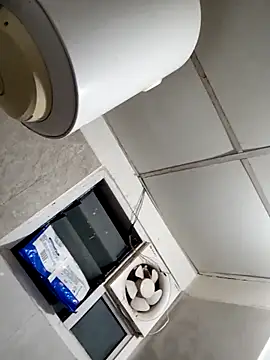 indianguy21 online show from 12/12/24, 07:48