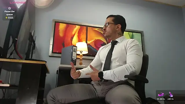 Snapshot of randyluke chatting on 02/19/26, 01:19 randyluke online show from 02/19/26, 01:19