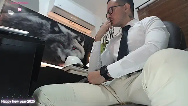 Snapshot of randyluke chatting on 03/03/25, 11:11 randyluke online show from 03/03/25, 11:11