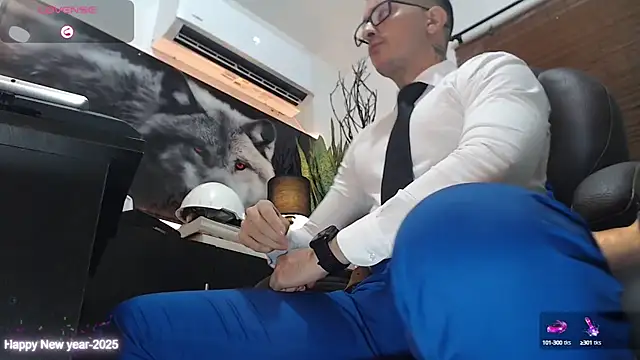 Snapshot of randyluke chatting on 02/23/25, 05:39 randyluke online show from 02/23/25, 05:39