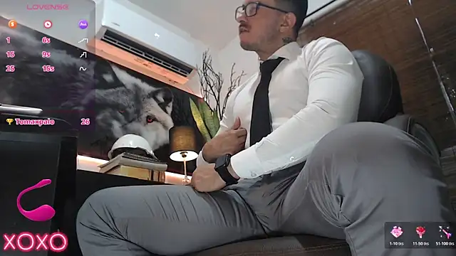 Snapshot of randyluke chatting on 11/12/25, 07:51 randyluke online show from 11/12/25, 07:51