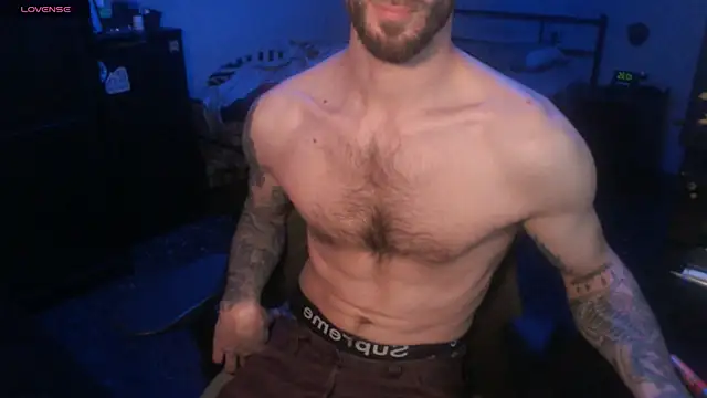 SexxxyLouis online show from 10/24/25, 08:35