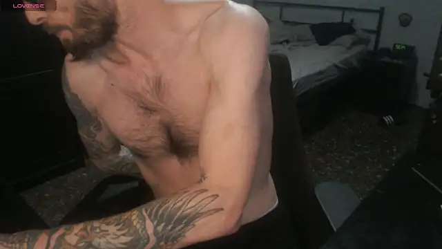 SexxxyLouis online show from 12/22/25, 01:33