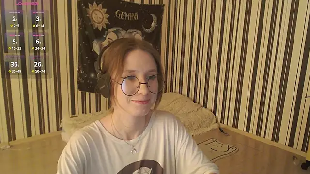 Snapshot of _Hanna_Moon_ chatting on 10/01/25, 02:54 Hanna Moon online show from 10/01/25, 02:54
