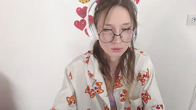  Hanna Moon  online show from 04/22/26, 10:11