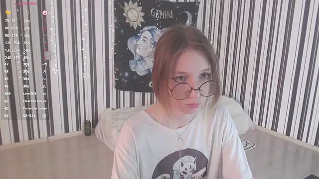 Snapshot of _Hanna_Moon_ chatting on 09/13/25, 11:21 Hanna Moon online show from 09/13/25, 11:21