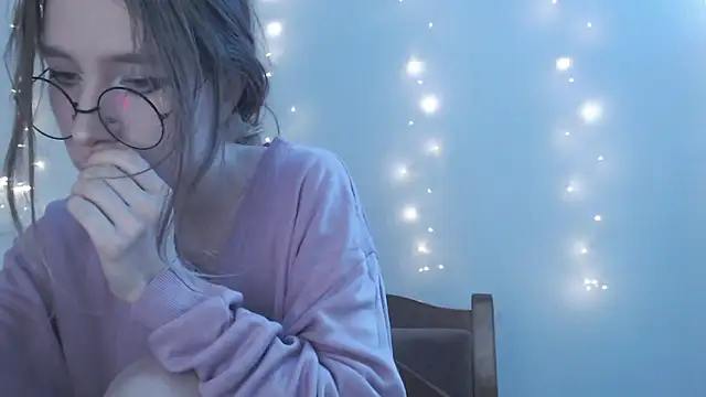  Hanna Moon  online show from 12/22/25, 10:48