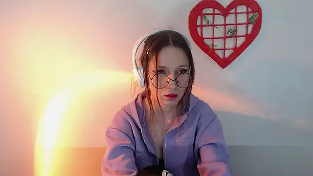  Hanna Moon  online show from 05/29/26, 10:54