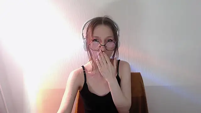  Hanna Moon  online show from 05/28/26, 04:13