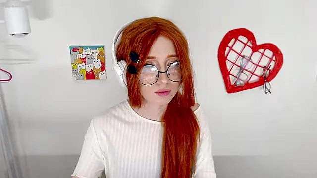 Snapshot of _Hanna_Moon_ chatting on 06/19/26, 01:39 Hanna Moon online show from 06/19/26, 01:39