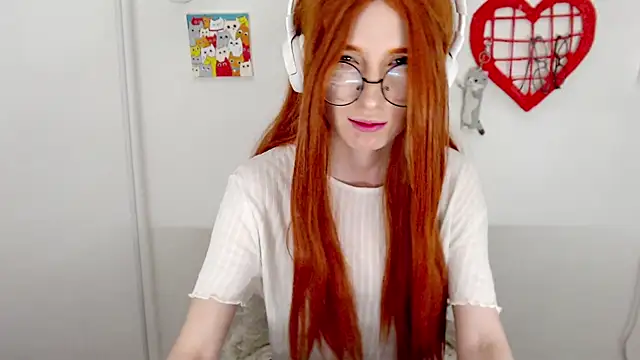 Snapshot of _Hanna_Moon_ chatting on 07/05/26, 12:45 Hanna Moon online show from 07/05/26, 12:45