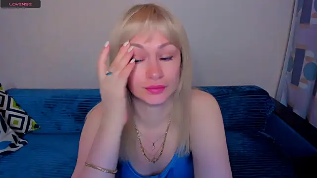 EllenMoore online show from 07/05/26, 03:11