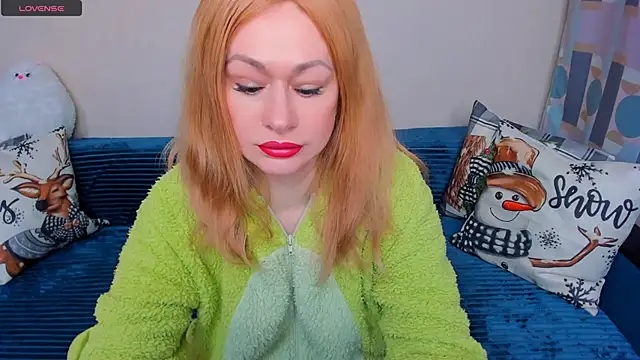 Snapshot of EllenMoore chatting on 02/11/26, 03:06 EllenMoore online show from 02/11/26, 03:06