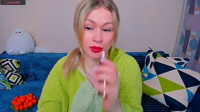 EllenMoore online show from 03/08/26, 03:10