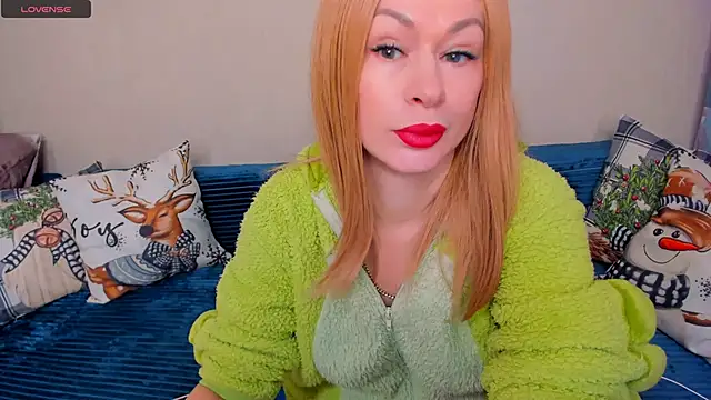 EllenMoore online show from 12/17/25, 03:11