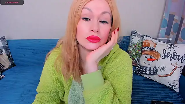 Snapshot of EllenMoore chatting on 01/14/26, 03:10 EllenMoore online show from 01/14/26, 03:10