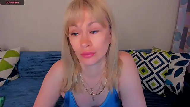 EllenMoore online show from 07/28/26, 04:20