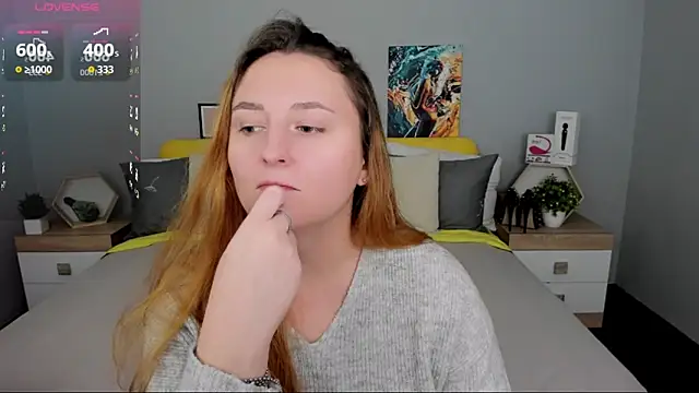 BabeLessi online show from 12/14/25, 04:12