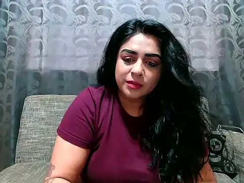 Snapshot of indianishkq7 chatting on 12/17/24, 11:39 indianishkq7 online show from 12/17/24, 11:39