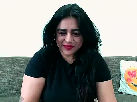 indianishkq7 online show from 11/08/25, 07:45