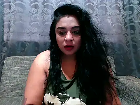 Snapshot of indianishkq7 chatting on 02/14/25, 01:51 indianishkq7 online show from 02/14/25, 01:51