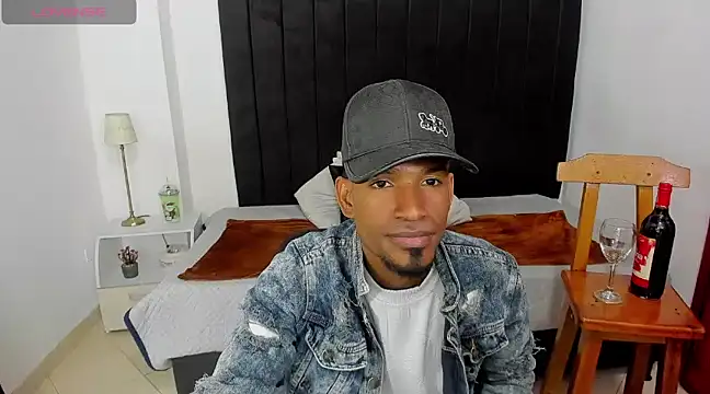 Snapshot of anhtony_wayans chatting on 01/18/25, 12:02 anhtony wayans online show from 01/18/25, 12:02