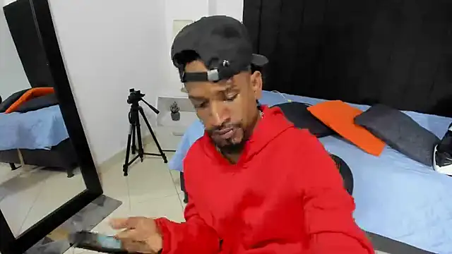 Snapshot of anhtony_wayans chatting on 10/07/25, 12:44 anhtony wayans online show from 10/07/25, 12:44