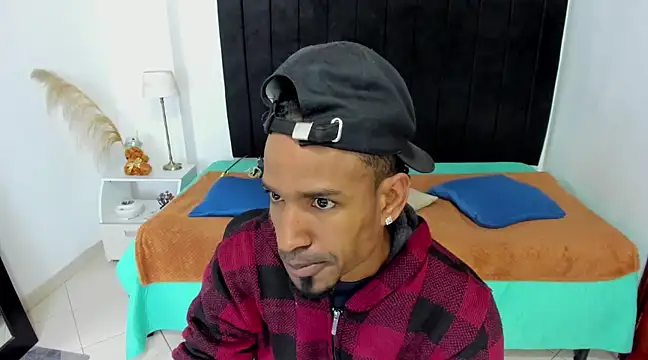 Snapshot of anhtony_wayans chatting on 02/25/25, 12:03 anhtony wayans online show from 02/25/25, 12:03