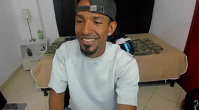 Snapshot of anhtony_wayans chatting on 01/08/25, 11:30 anhtony wayans online show from 01/08/25, 11:30