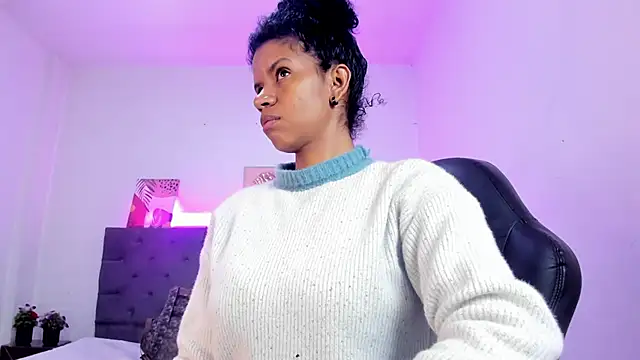 Ellie Alves online show from 10/14/25, 12:28