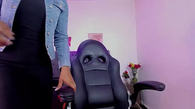 Ellie Alves online show from 11/13/25, 01:15