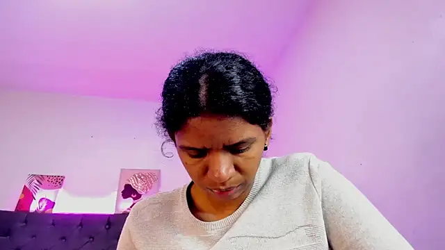 Ellie Alves online show from 10/16/25, 12:46