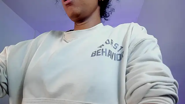 Ellie Alves online show from 10/18/25, 03:25