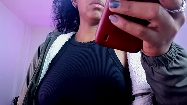 Ellie Alves online show from 11/20/25, 01:34