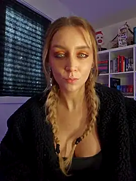 LilyOrion online show from 11/15/25, 07:40