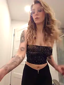 LilyOrion online show from 02/08/26, 06:49