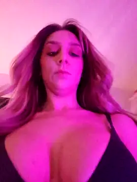 LilyOrion online show from 12/02/25, 09:16