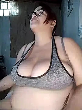 AyantiPonz79 online show from 12/05/25, 05:22