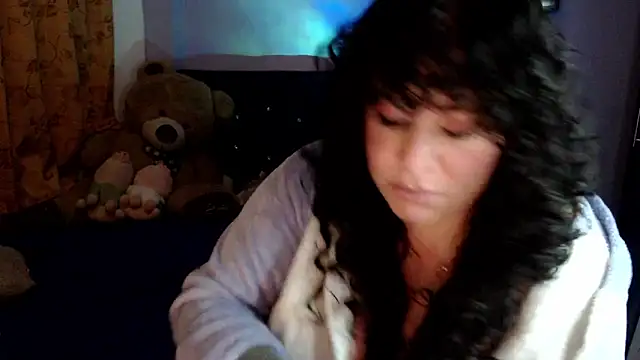 ANGELIQUE KLANE online show from 11/24/25, 07:47