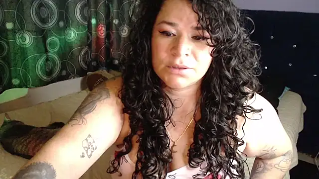 ANGELIQUE KLANE online show from 05/08/26, 04:22