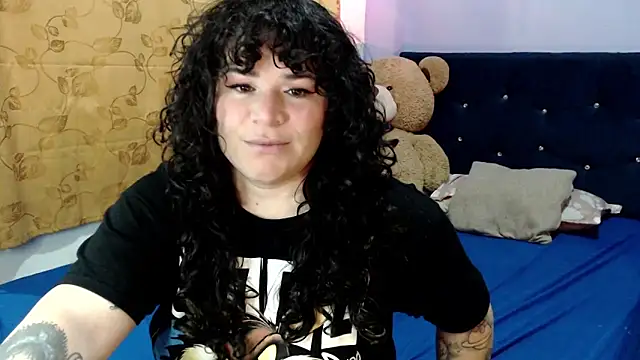 ANGELIQUE KLANE online show from 11/05/25, 02:53