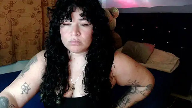 Snapshot of ANGELIQUE_KLANE chatting on 10/16/25, 02:09 ANGELIQUE KLANE online show from 10/16/25, 02:09