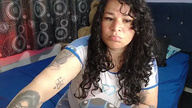 ANGELIQUE KLANE online show from 05/21/26, 04:04