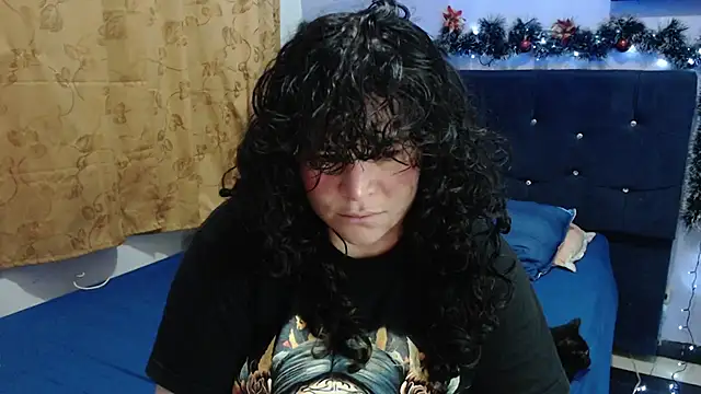 ANGELIQUE KLANE online show from 12/19/25, 02:30