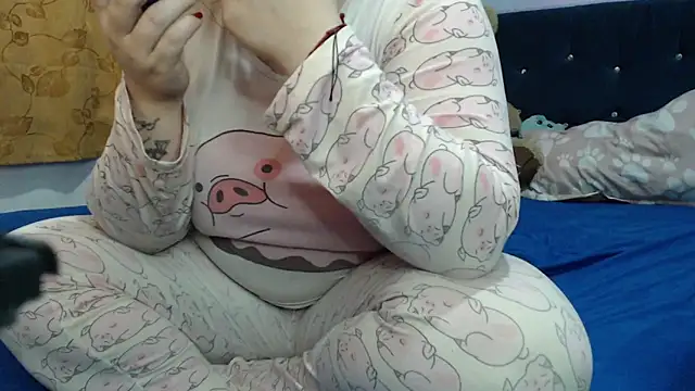 ANGELIQUE KLANE online show from 01/18/26, 09:29