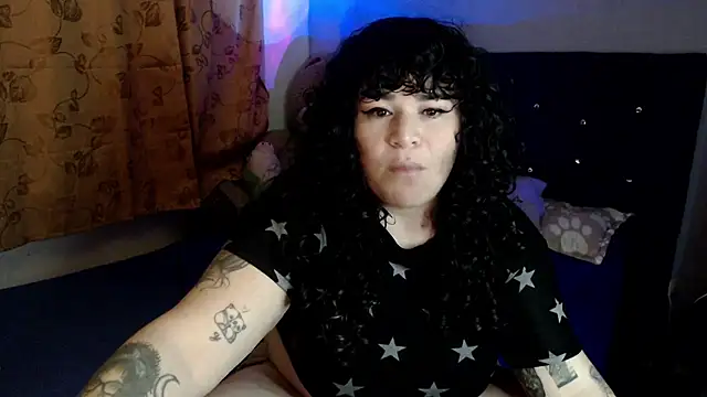 ANGELIQUE KLANE online show from 10/24/25, 05:28