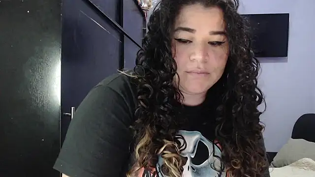 Snapshot of ANGELIQUE_KLANE chatting on 02/08/25, 04:25 ANGELIQUE KLANE online show from 02/08/25, 04:25