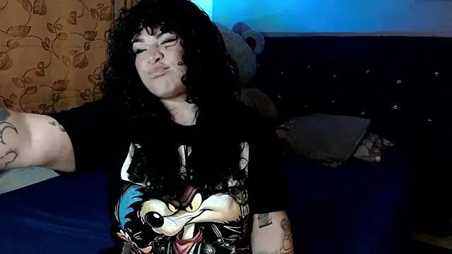 ANGELIQUE KLANE online show from 11/05/25, 02:25